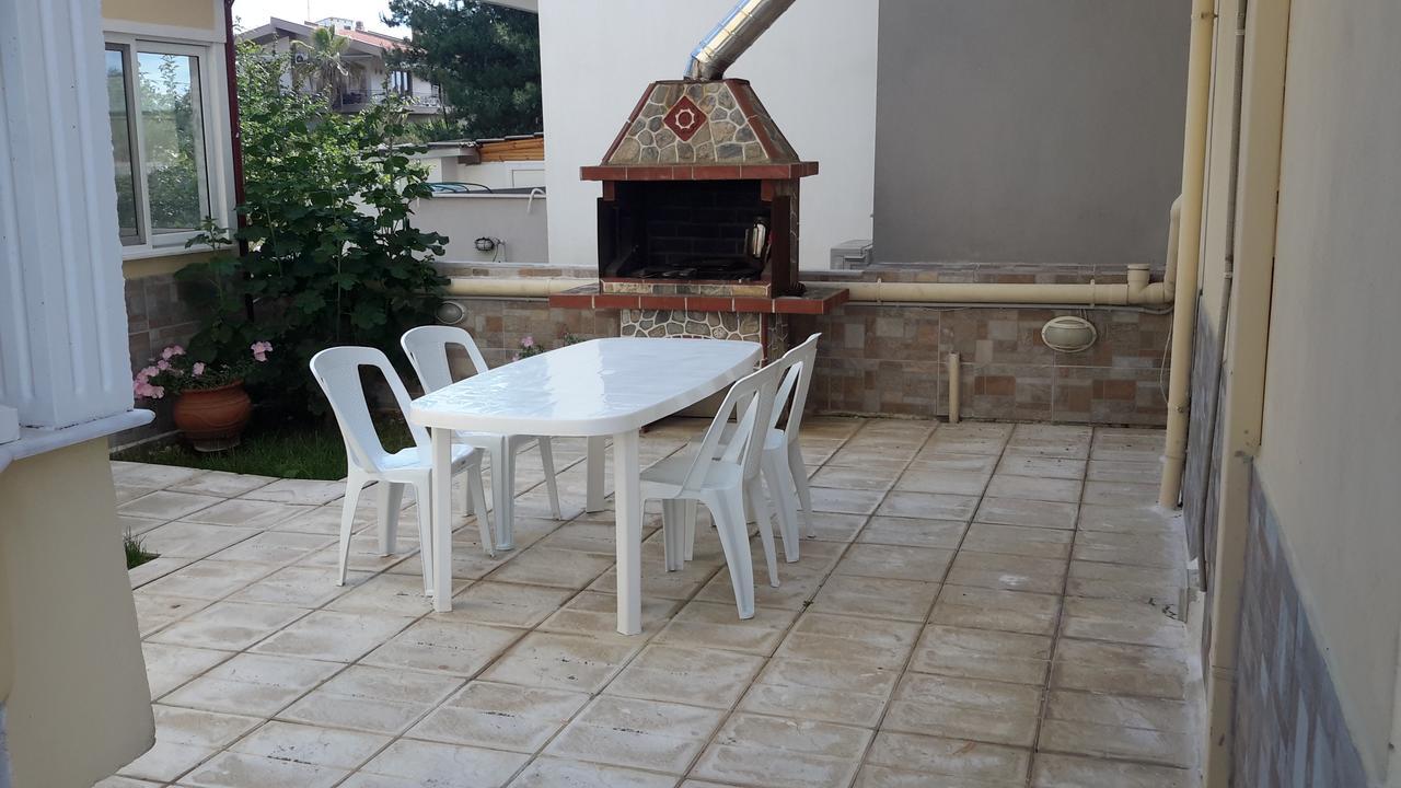 Irini Apartments Keramotí Esterno foto