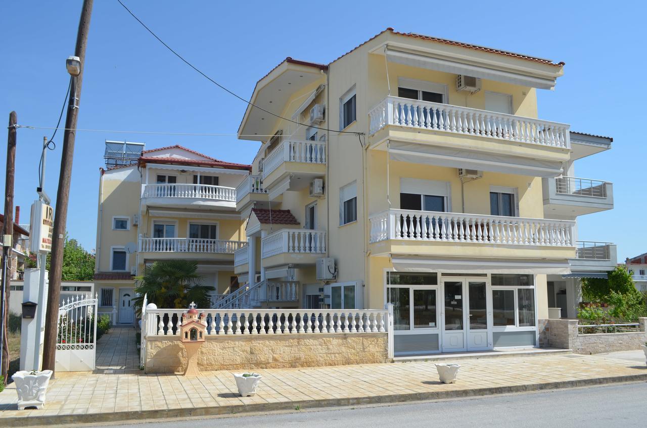 Irini Apartments Keramotí Esterno foto